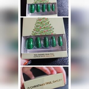 Red Aspen O Christmas tree Oakley nail dashes
